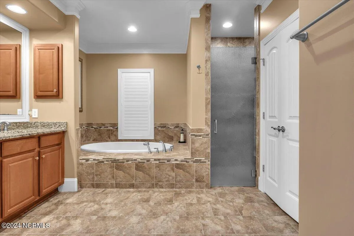 Leland, North Carolina 28451, United States, 4 Bedrooms Bedrooms, ,5 BathroomsBathrooms,Residential,Pending,34272