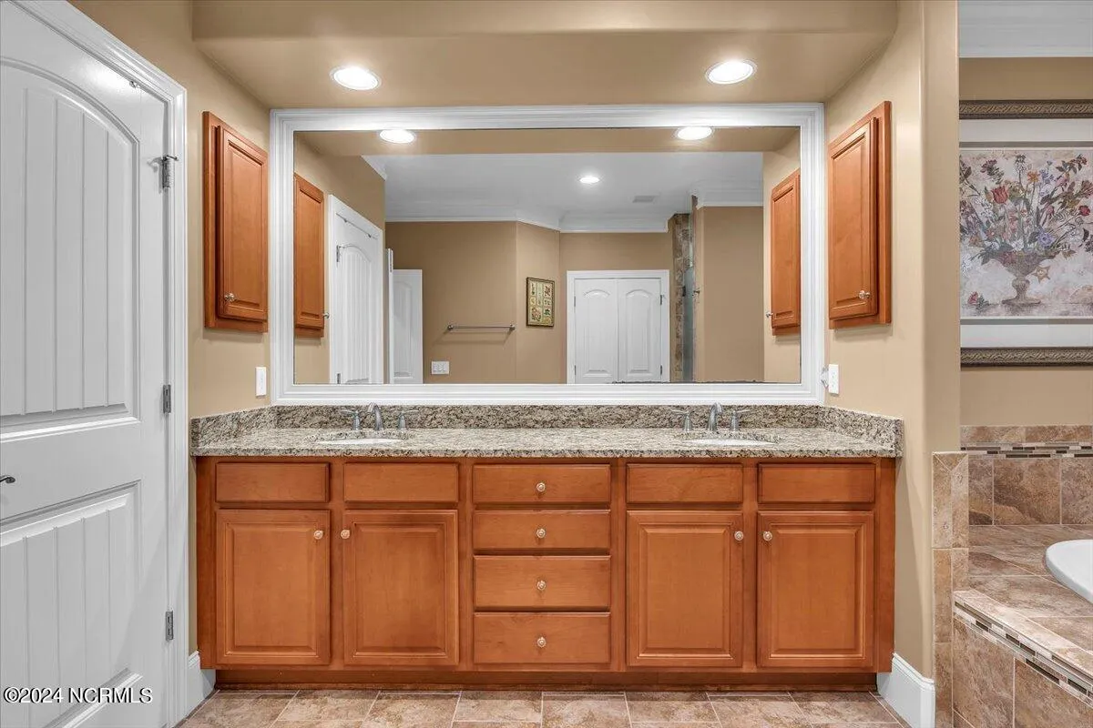 Leland, North Carolina 28451, United States, 4 Bedrooms Bedrooms, ,5 BathroomsBathrooms,Residential,Pending,34272