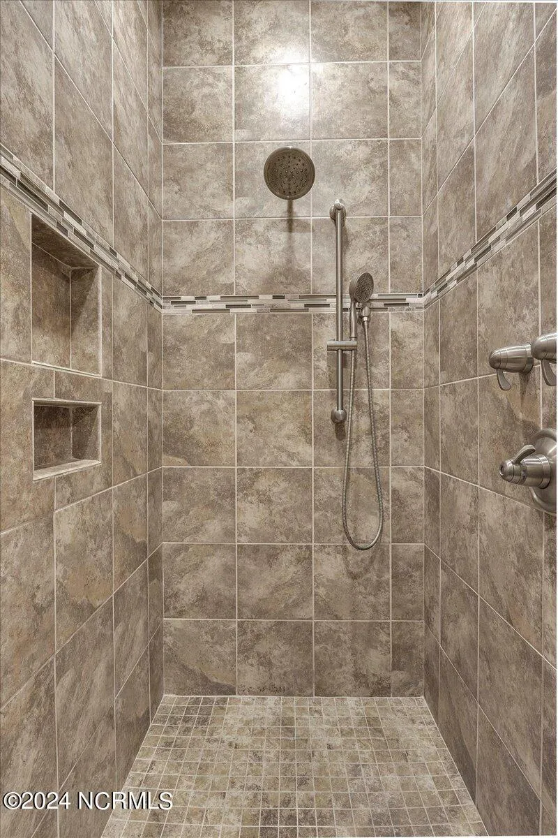 Leland, North Carolina 28451, United States, 4 Bedrooms Bedrooms, ,5 BathroomsBathrooms,Residential,Pending,34272