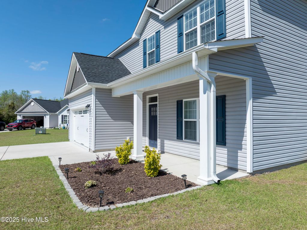 Photo of 326 Lonesome Dove Court, Maysville, NC 28555 (MLS # 100500479)