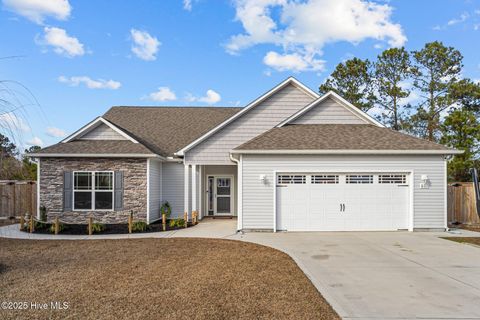 A home in Sneads Ferry