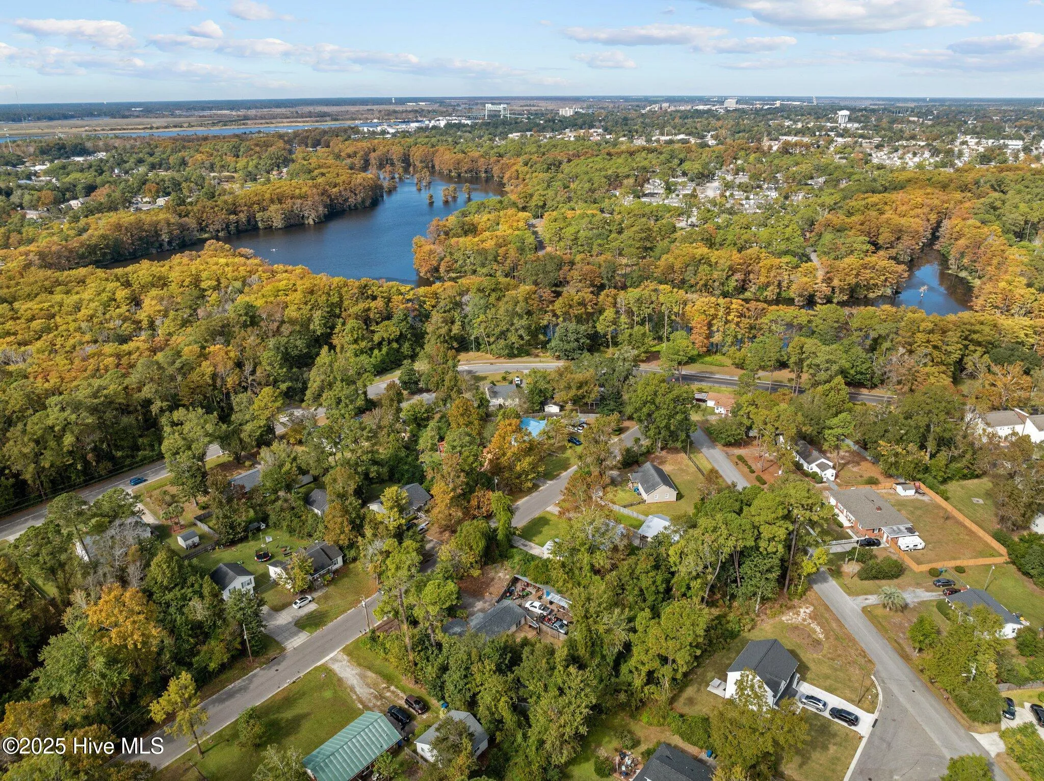 Wilmington, North Carolina 28401, United States, 3 Bedrooms Bedrooms, ,1 BathroomBathrooms,Residential,Pending,17590