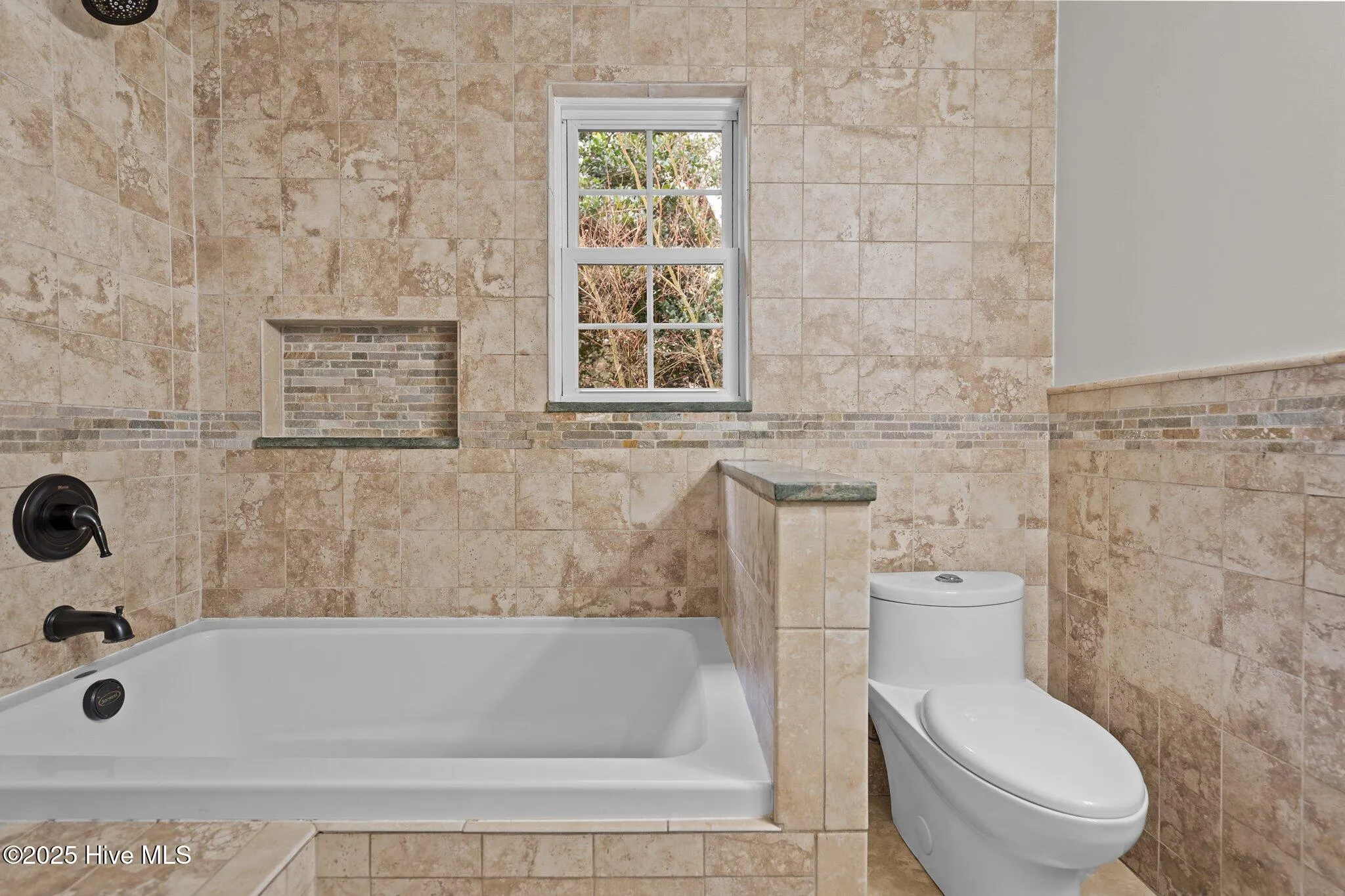 Wilmington, North Carolina 28401, United States, 3 Bedrooms Bedrooms, ,1 BathroomBathrooms,Residential,Pending,17590