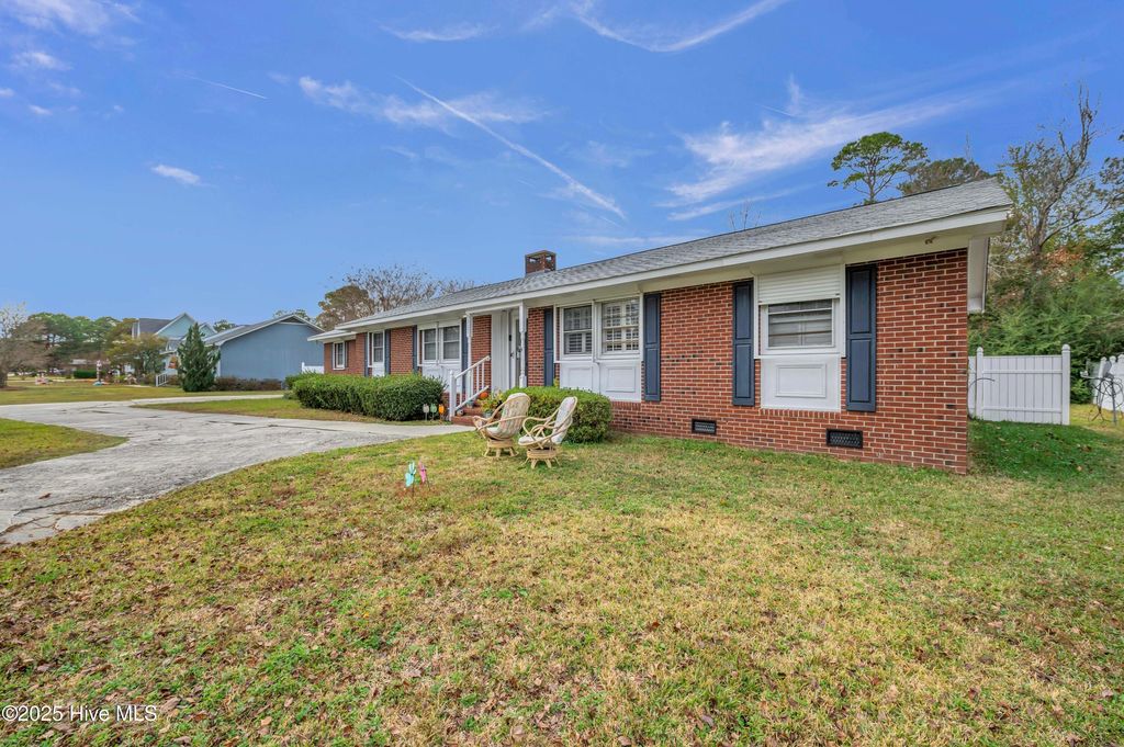 Photo of 327 Pinecliff Drive, Wilmington, NC 28409 (MLS # 100542884)