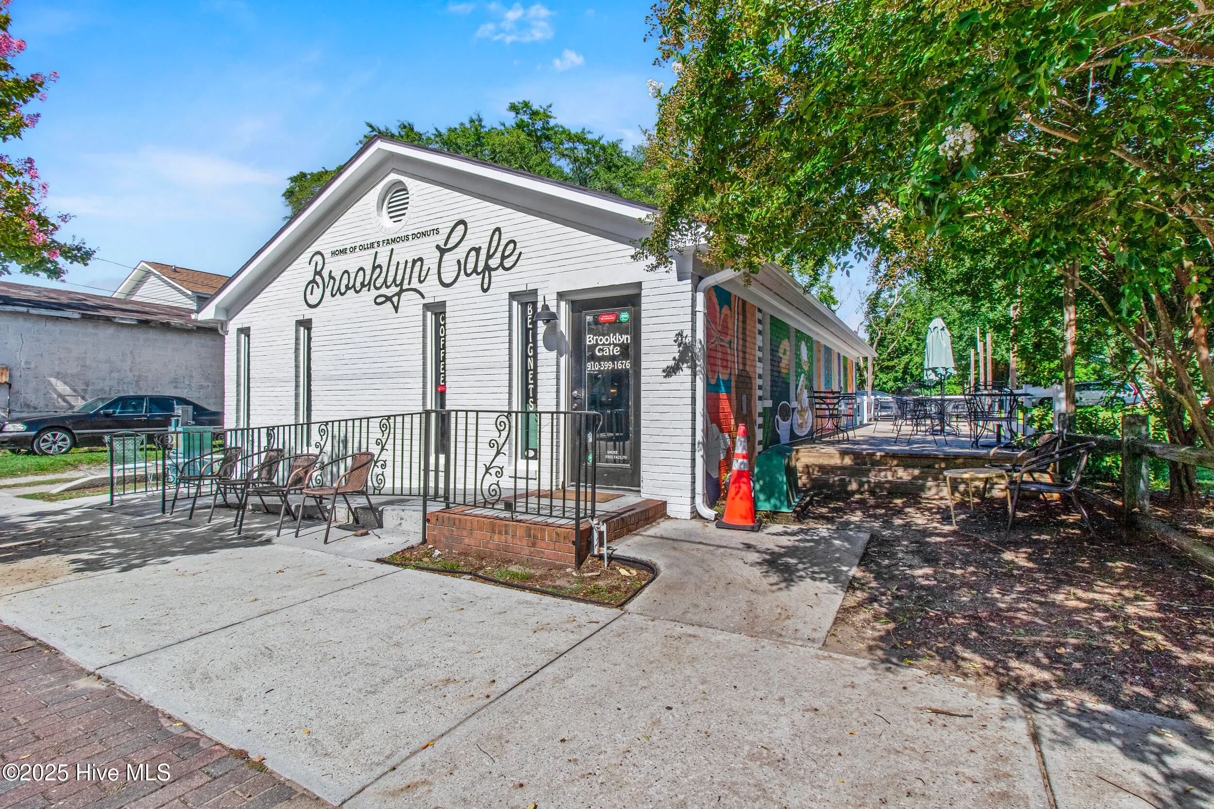 Wilmington, North Carolina 28401, United States, 1 Bedroom Bedrooms, ,2 BathroomsBathrooms,Residential,Active,206095