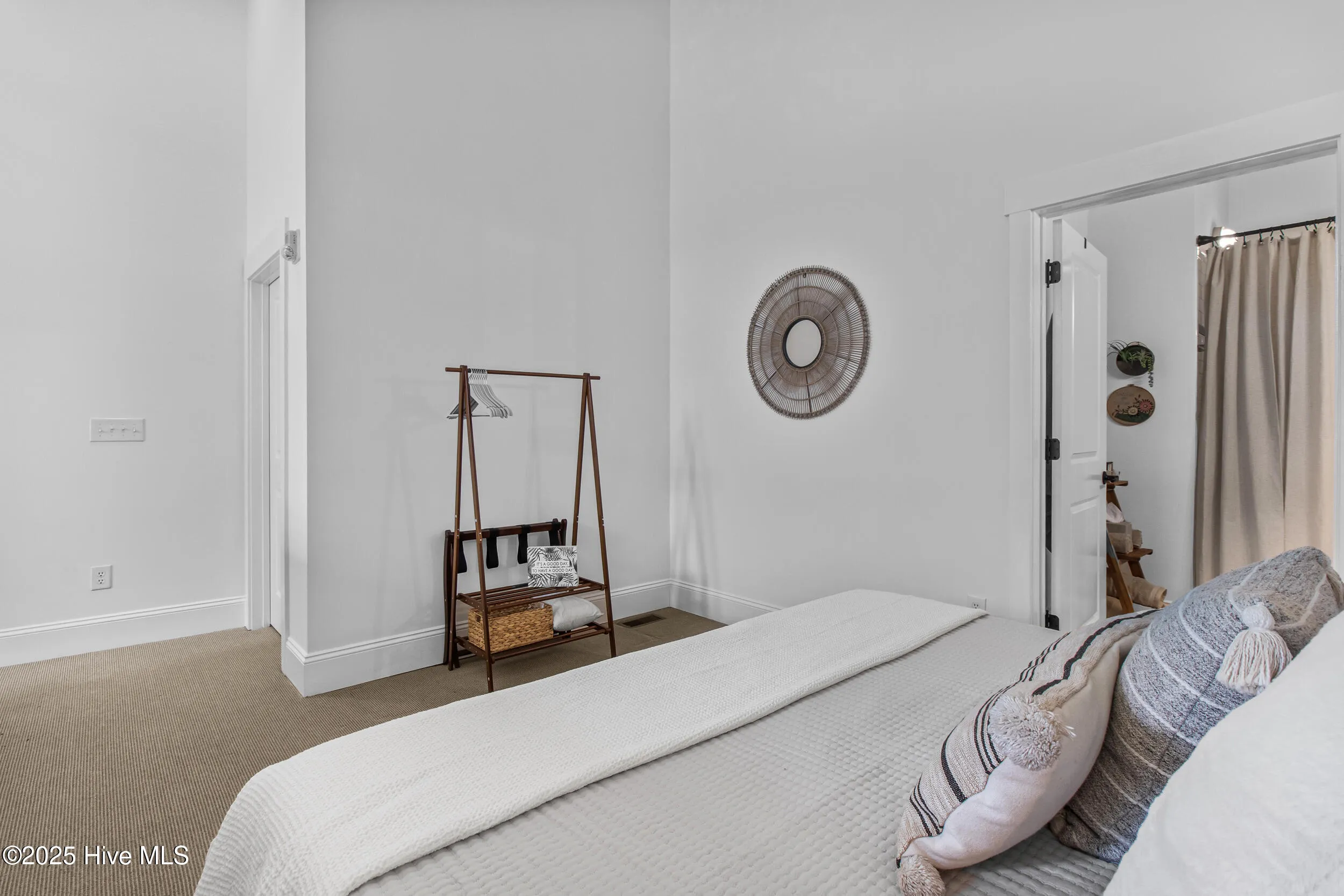 Wilmington, North Carolina 28401, United States, 1 Bedroom Bedrooms, ,2 BathroomsBathrooms,Residential,Active,206095