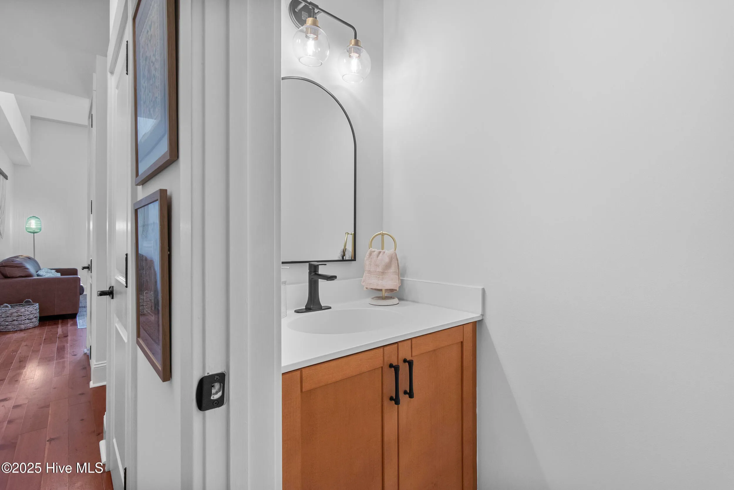 Wilmington, North Carolina 28401, United States, 1 Bedroom Bedrooms, ,2 BathroomsBathrooms,Residential,Active,206095