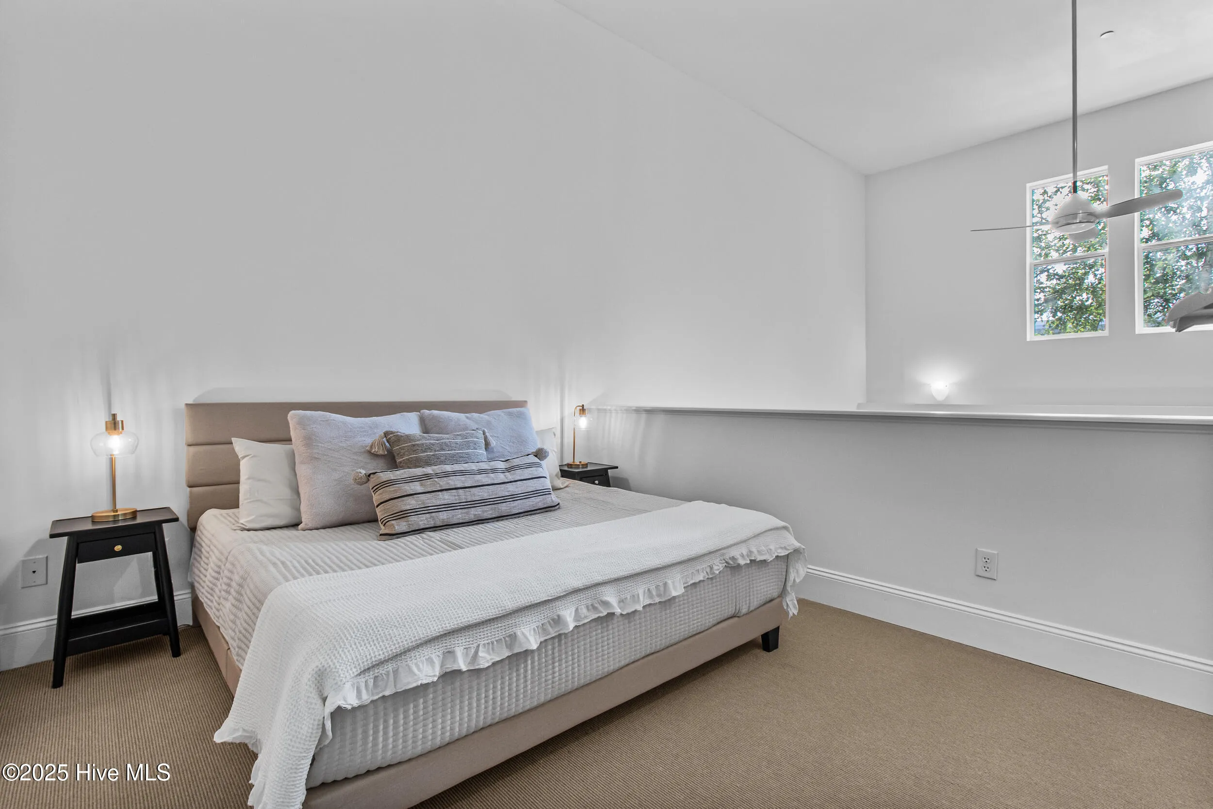 Wilmington, North Carolina 28401, United States, 1 Bedroom Bedrooms, ,2 BathroomsBathrooms,Residential,Active,206095