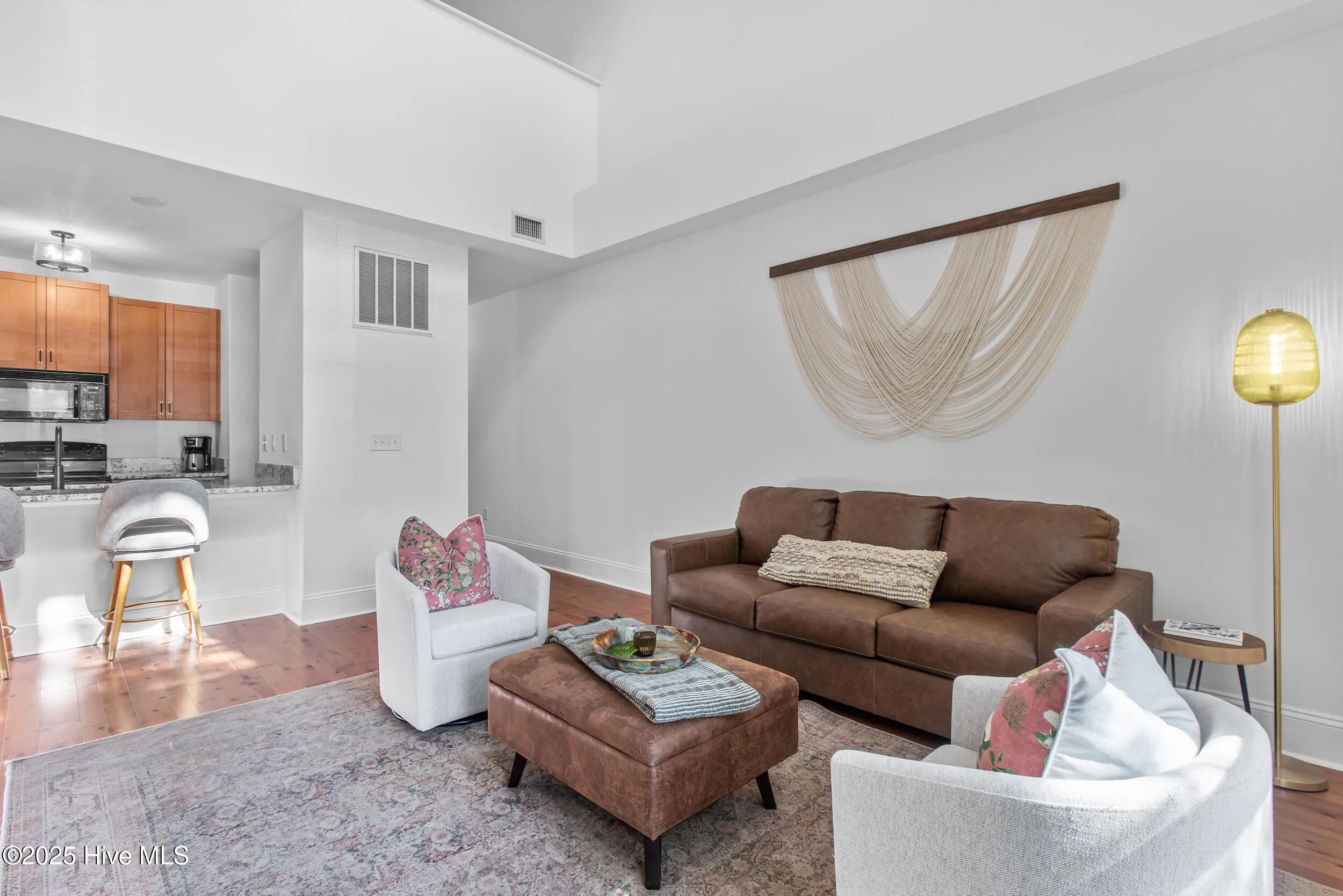 Wilmington, North Carolina 28401, United States, 1 Bedroom Bedrooms, ,2 BathroomsBathrooms,Residential,Active,206095