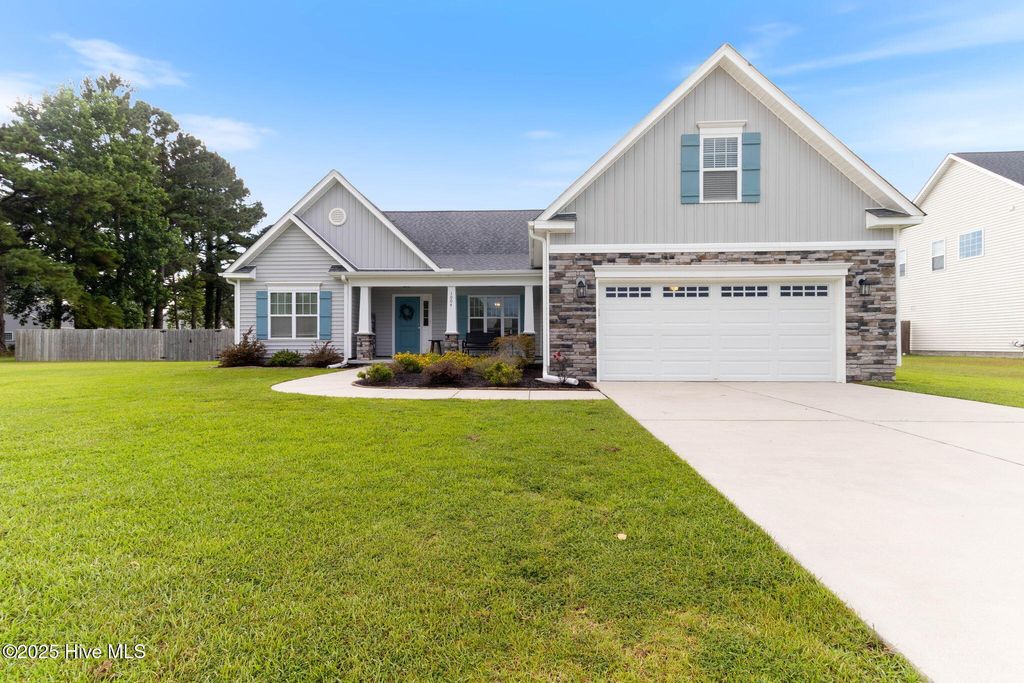 Photo of 1004 Lendy Drive, Greenville, NC 27858 (MLS # 100520501)