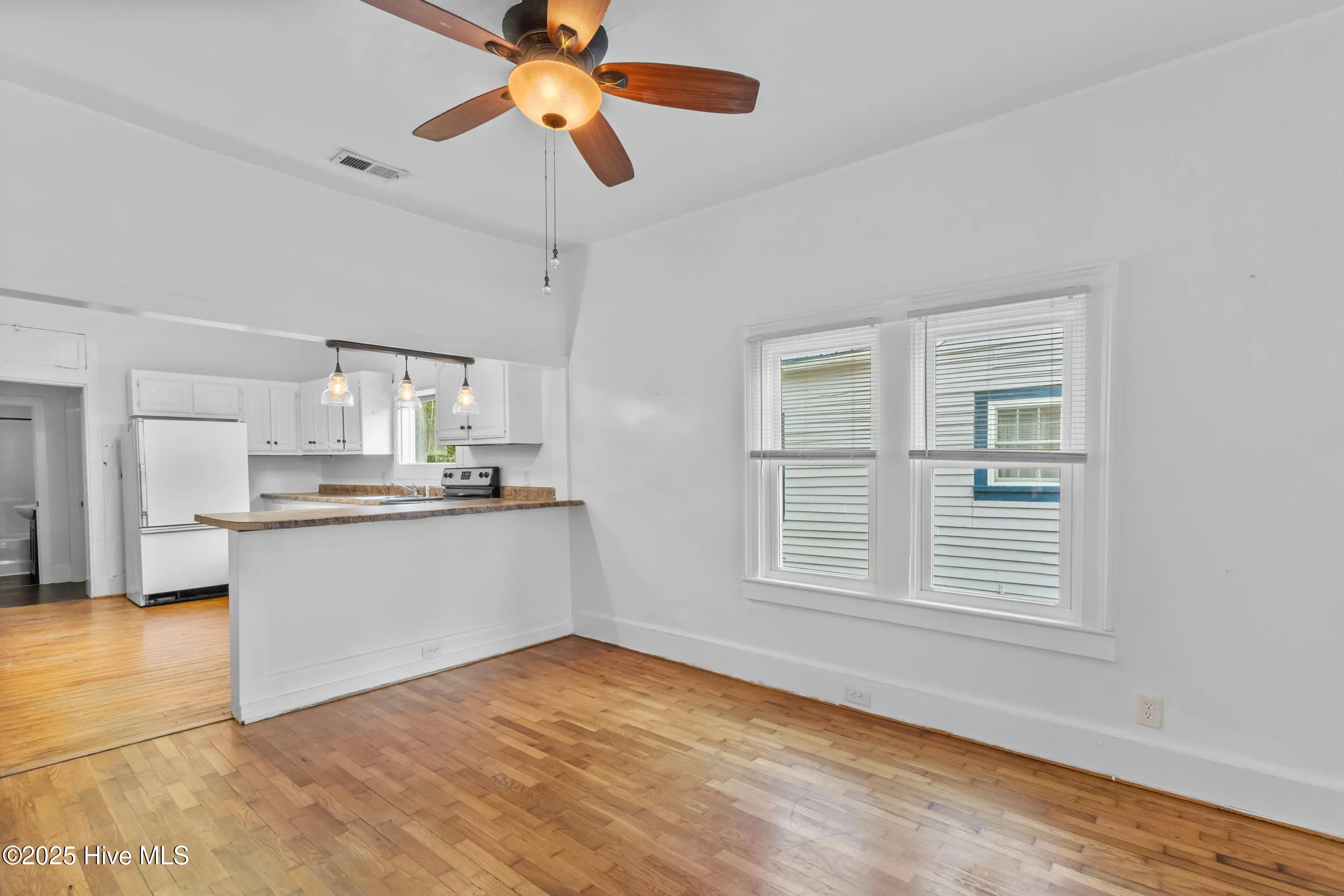 Wilmington, North Carolina 28401, United States, 4 Bedrooms Bedrooms, ,2 BathroomsBathrooms,Residential,Active,144808