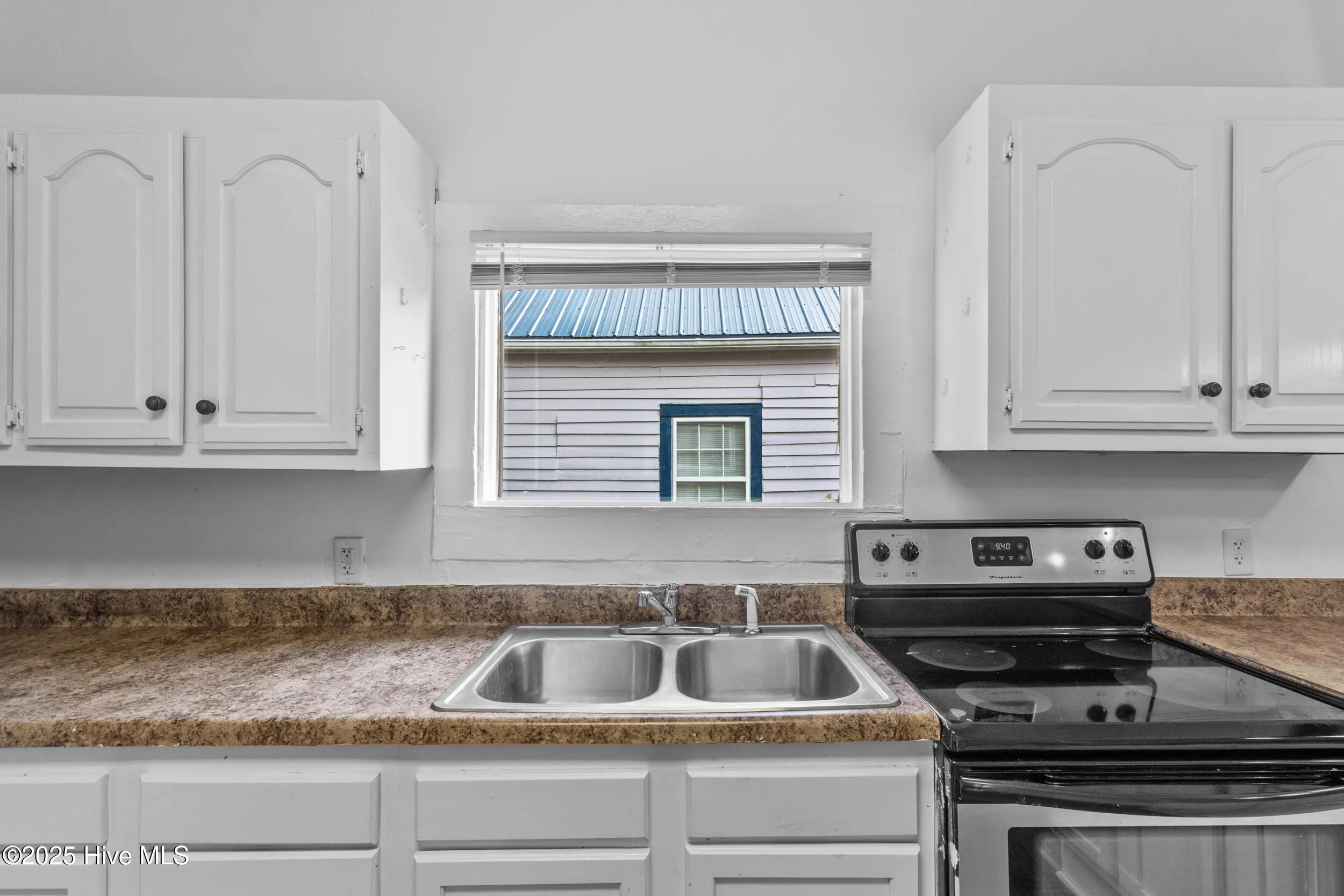 Wilmington, North Carolina 28401, United States, 4 Bedrooms Bedrooms, ,2 BathroomsBathrooms,Residential,Active,144808