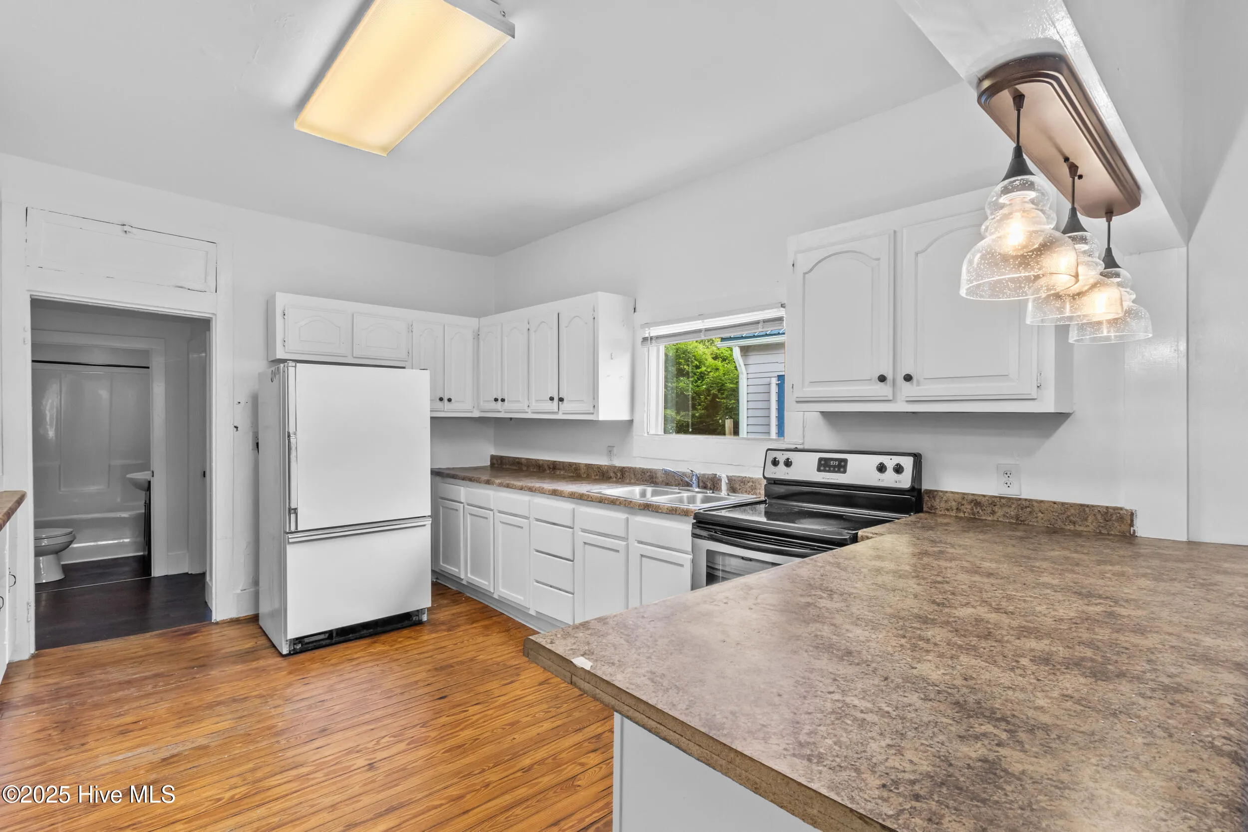 Wilmington, North Carolina 28401, United States, 4 Bedrooms Bedrooms, ,2 BathroomsBathrooms,Residential,Active,144808