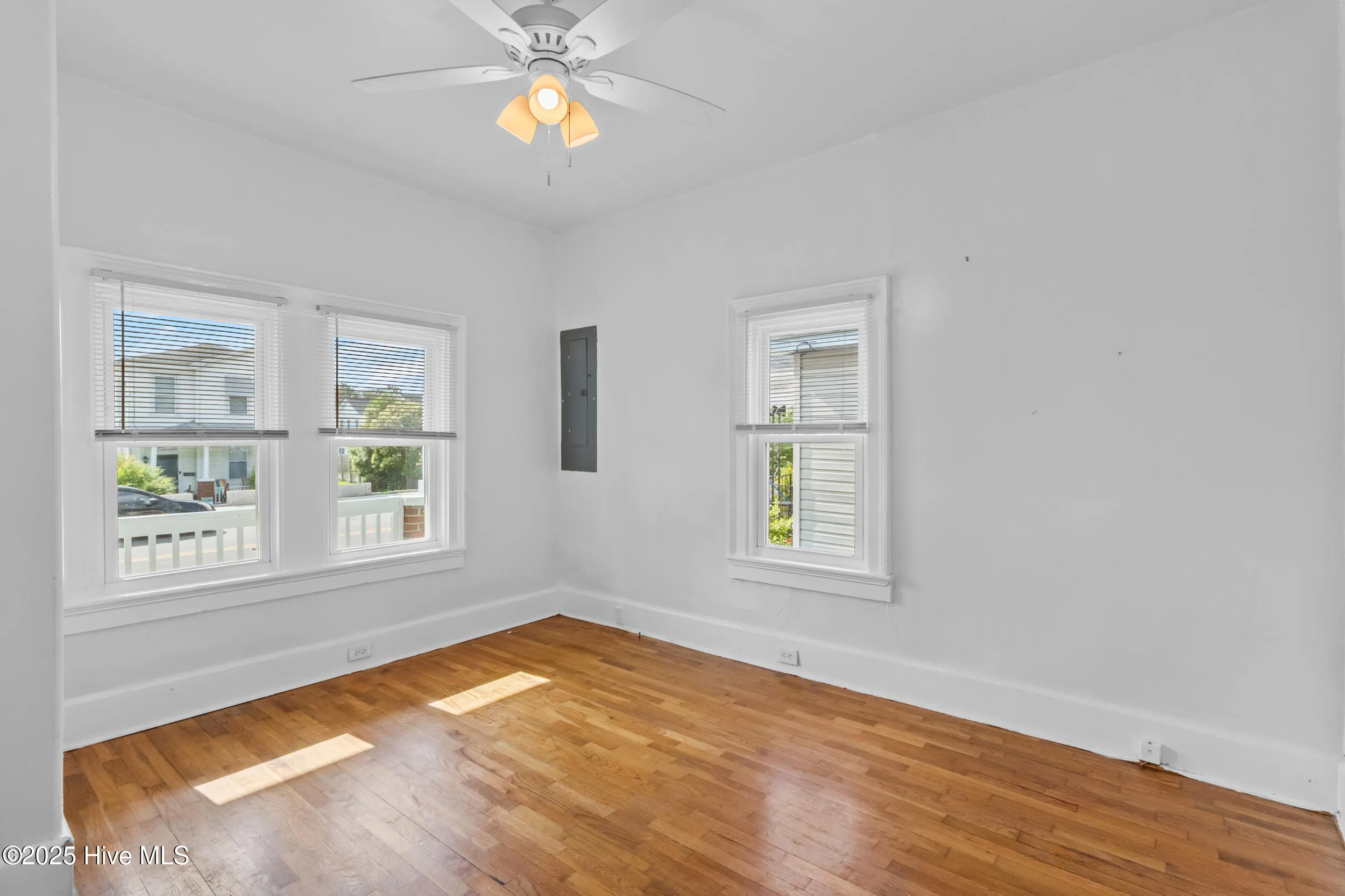 Wilmington, North Carolina 28401, United States, 4 Bedrooms Bedrooms, ,2 BathroomsBathrooms,Residential,Active,144808