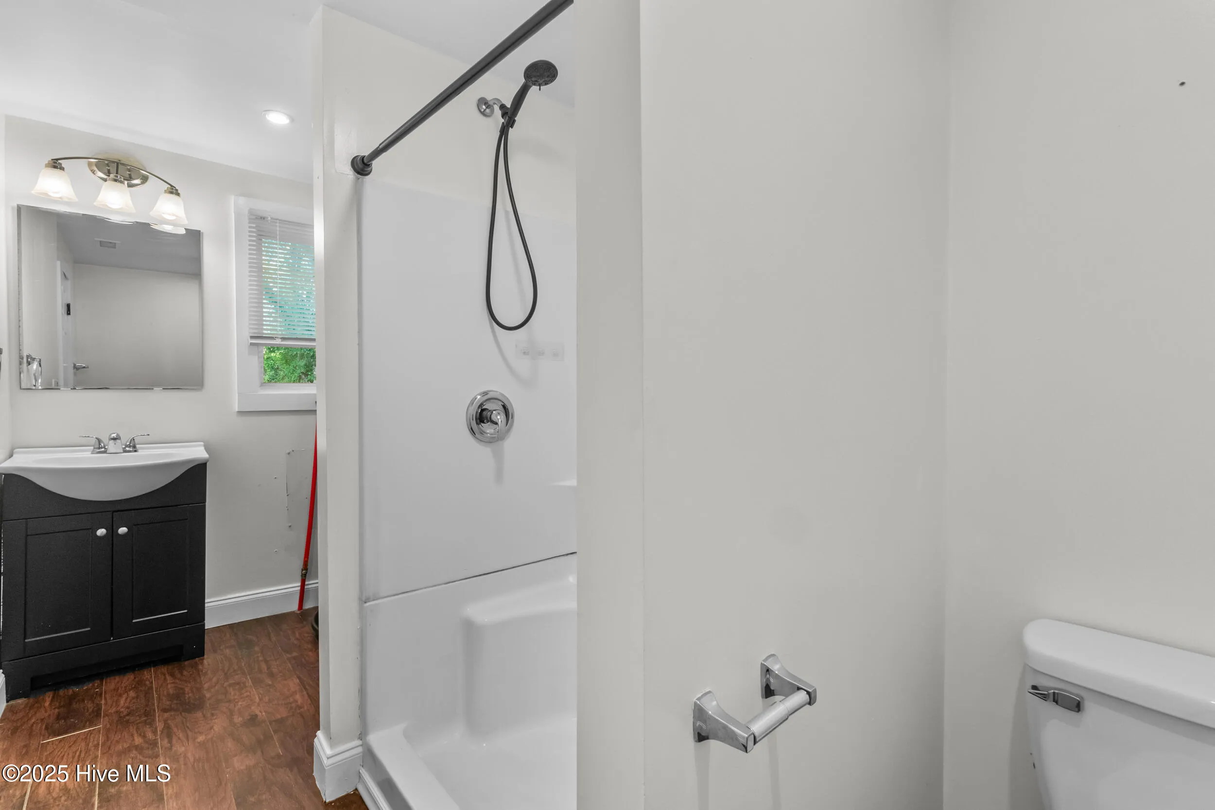 Wilmington, North Carolina 28401, United States, 4 Bedrooms Bedrooms, ,2 BathroomsBathrooms,Residential,Active,144808