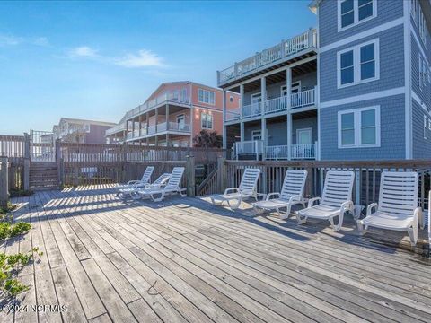 A home in North Topsail Beach