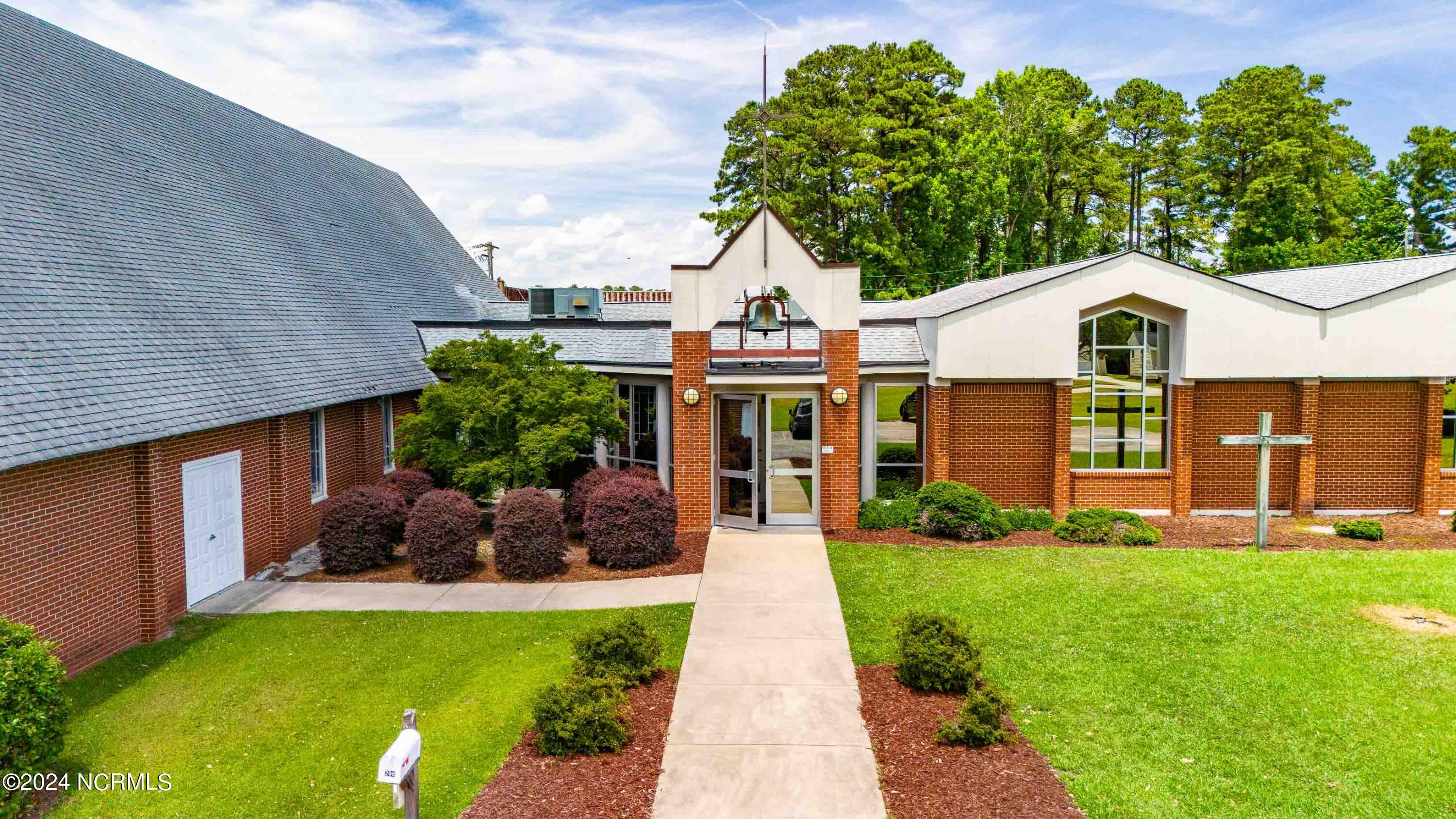 206 Miller Boulevard