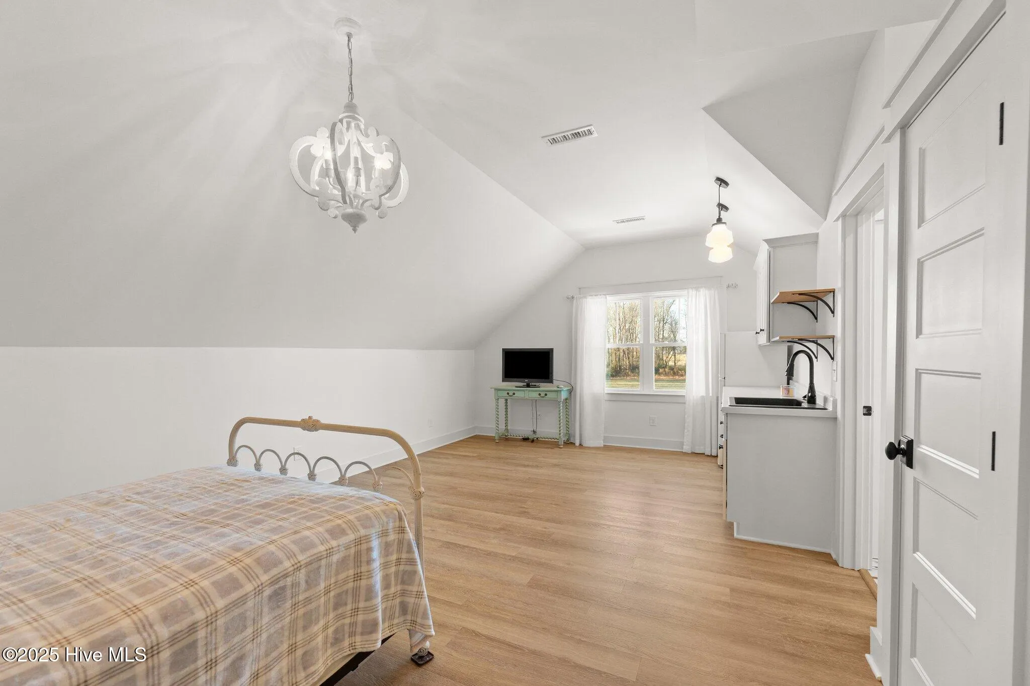 Fountain, North Carolina 27829, United States, 4 Bedrooms Bedrooms, ,3 BathroomsBathrooms,Residential,Pending,19469