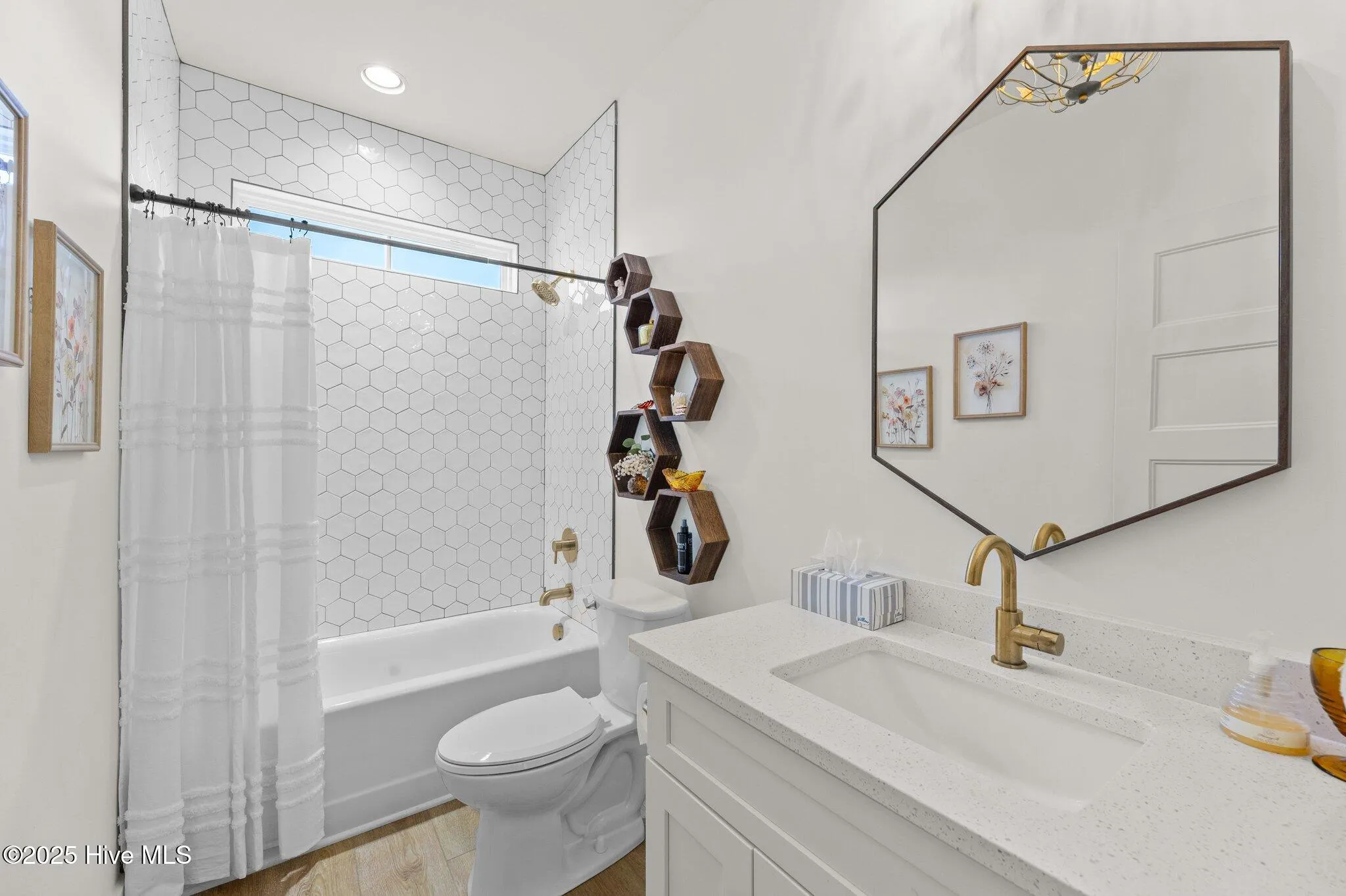Fountain, North Carolina 27829, United States, 4 Bedrooms Bedrooms, ,3 BathroomsBathrooms,Residential,Pending,19469