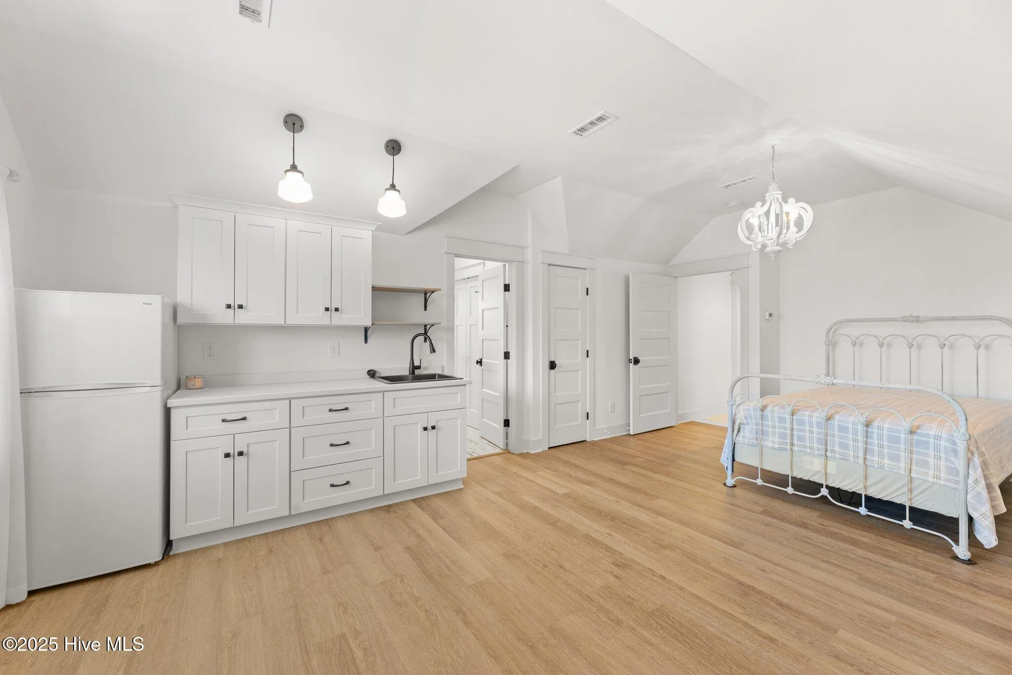 Fountain, North Carolina 27829, United States, 4 Bedrooms Bedrooms, ,3 BathroomsBathrooms,Residential,Pending,19469