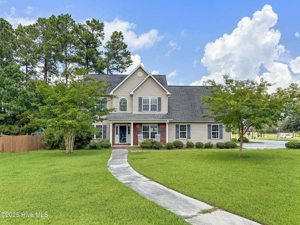 Photo of 915 Savannah Drive, Jacksonville, NC 28546 (MLS # 100483178)