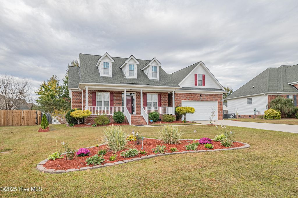 Photo of 334 Gayle Boulevard Boulevard, Winterville, NC 28590 (MLS # 100538450)