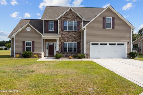 Single Family Residence in New Bern NC 104 Lindenrain Boulevard.jpg