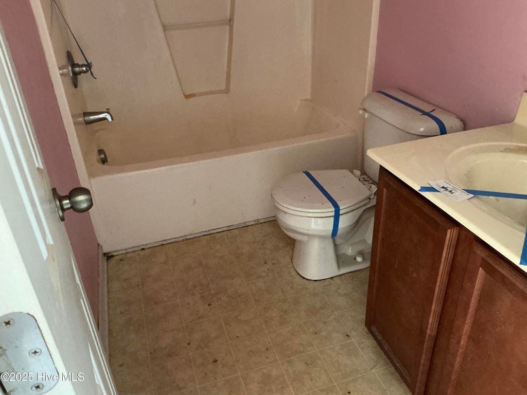 Photo of 9002 Bannister Loop, Jacksonville, NC 28546 (MLS # 100533706)