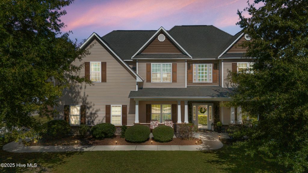 Photo of 2826 Weathersby Drive, New Bern, NC 28562 (MLS # 100537459)