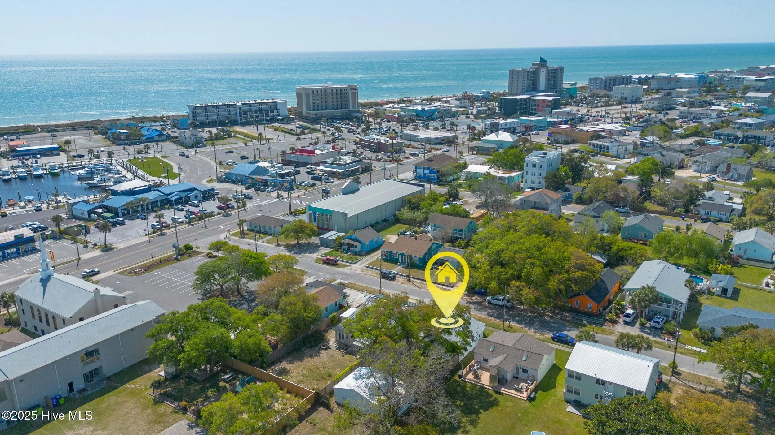 Carolina Beach, North Carolina 28428, United States, 2 Bedrooms Bedrooms, ,1 BathroomBathrooms,Residential,Pending,112350