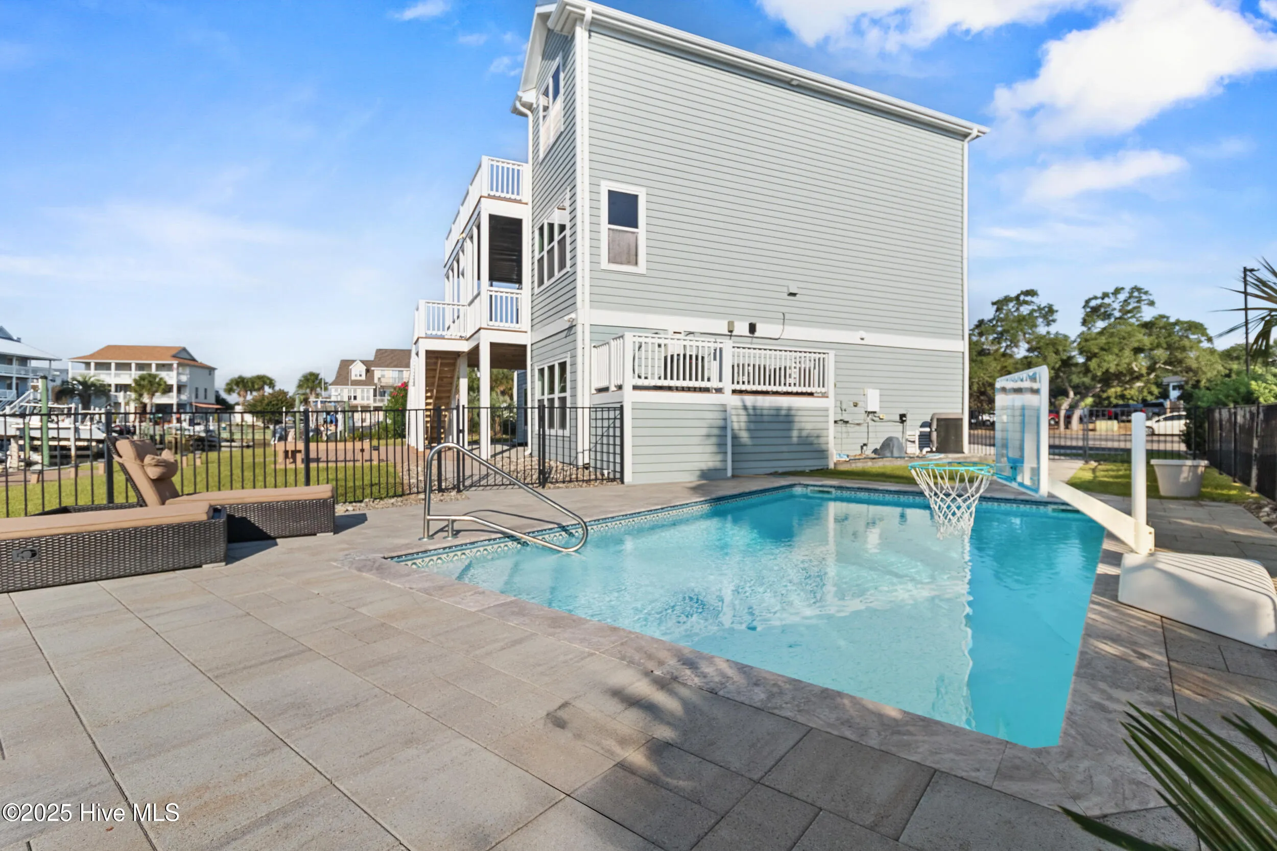 Carolina Beach, North Carolina 28428, United States, 4 Bedrooms Bedrooms, ,4 BathroomsBathrooms,Residential,Active,218615