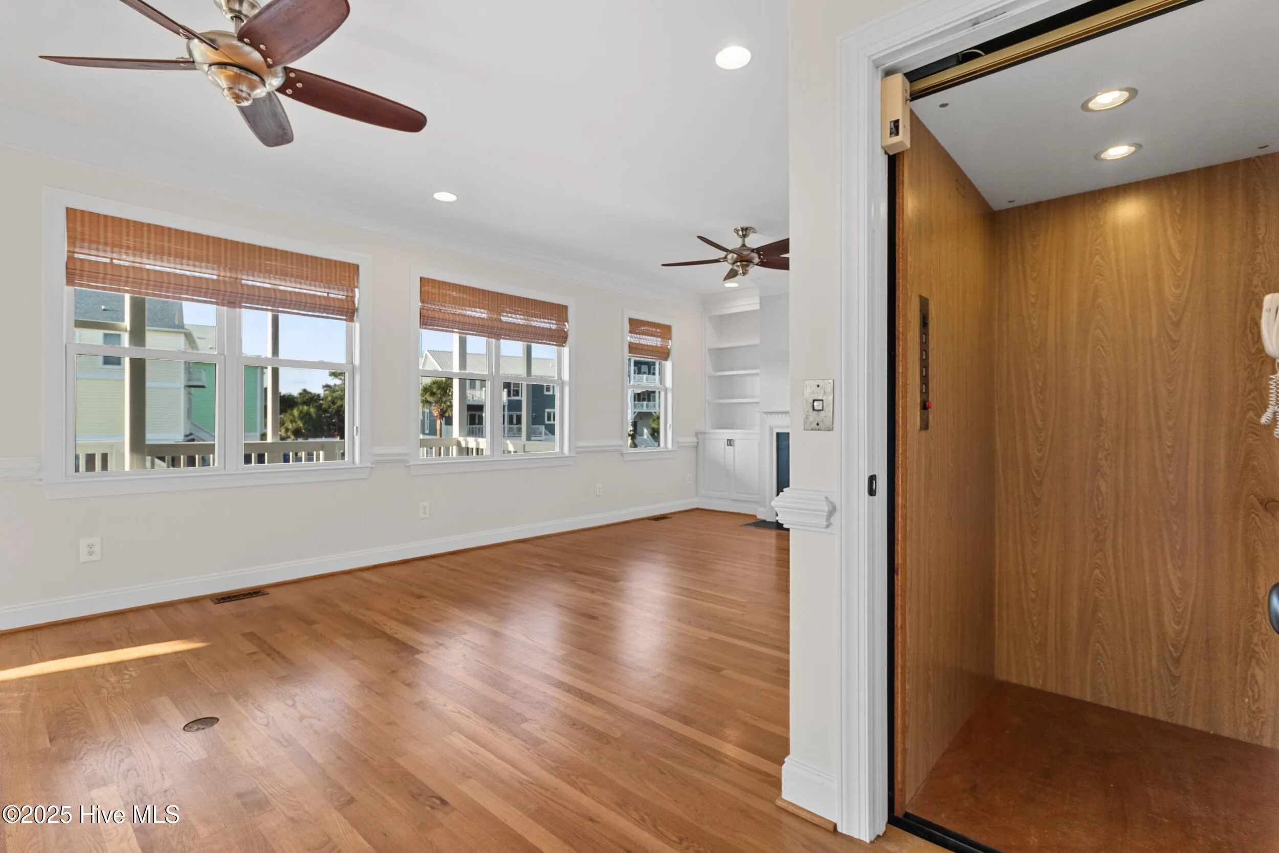 Carolina Beach, North Carolina 28428, United States, 4 Bedrooms Bedrooms, ,4 BathroomsBathrooms,Residential,Active,218615