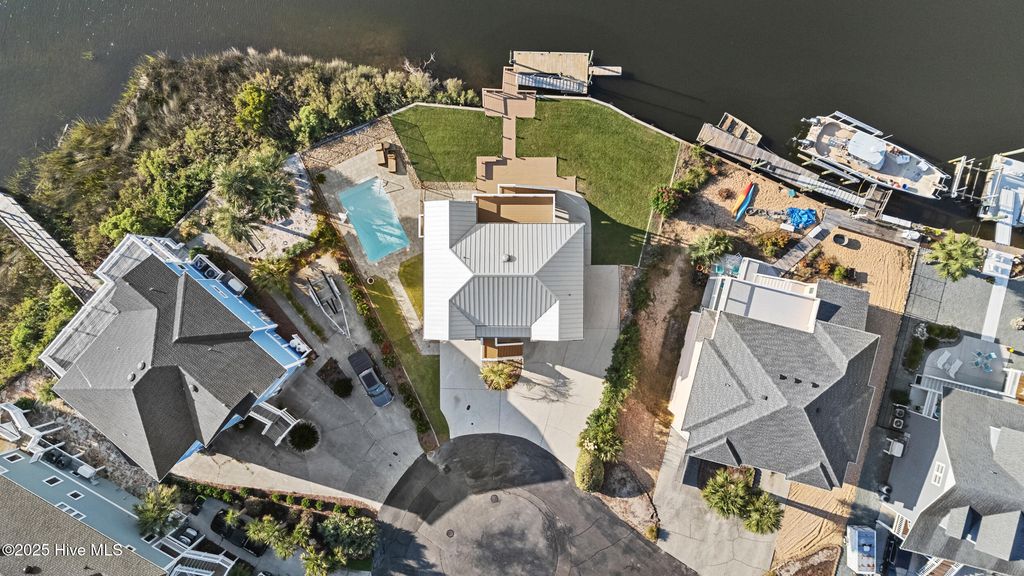 Photo of 1030 Waterview Court, Carolina Beach, NC 28428 (MLS # 100533355)