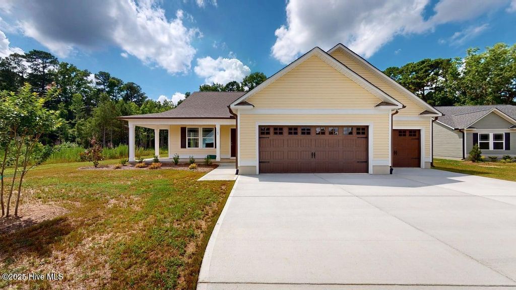 Photo of 109 Windemere Lane, Goldsboro, NC 27530 (MLS # 100516006)