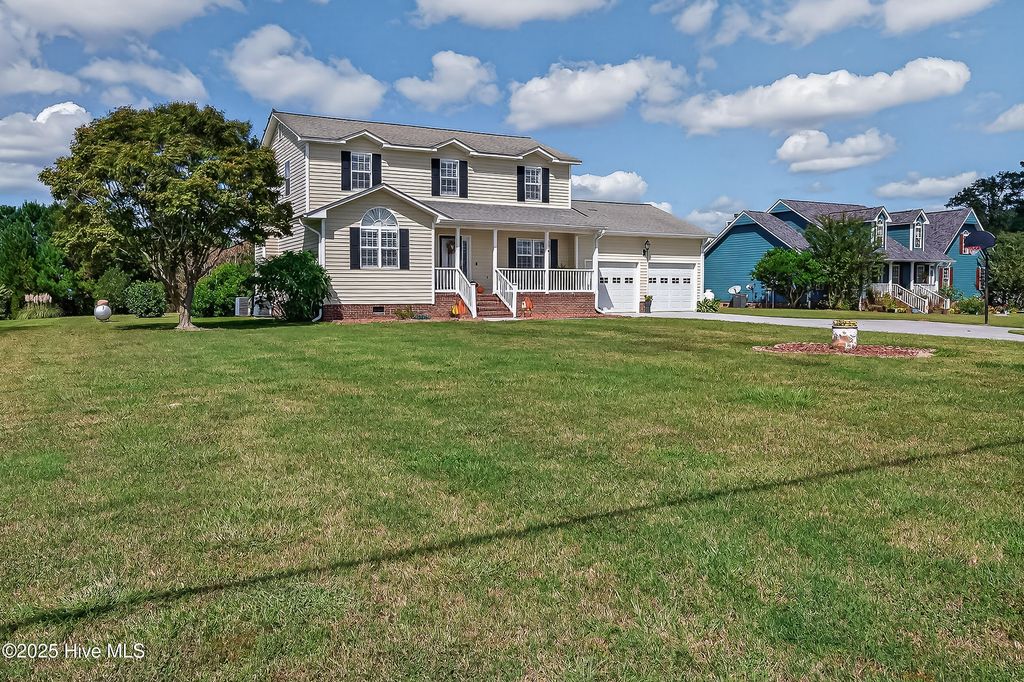 Photo of 325 Francktown Road, Richlands, NC 28574 (MLS # 100534443)