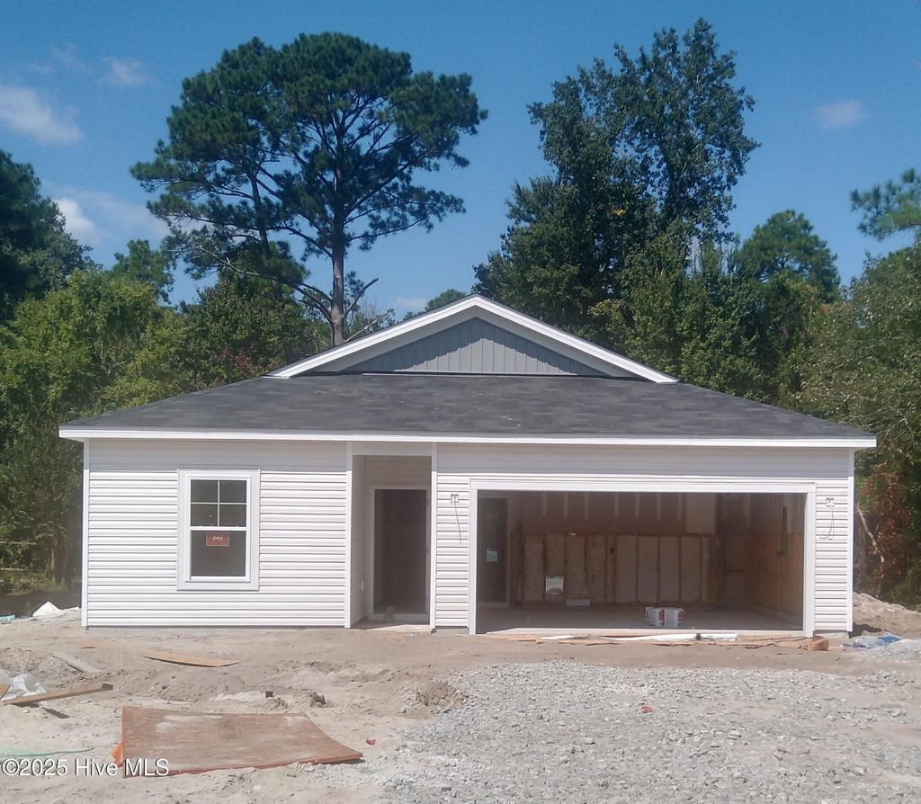 Photo of 2004 Caracara Drive, New Bern, NC 28560 (MLS # 100522996)
