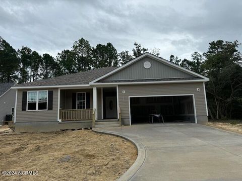 A home in Sneads Ferry