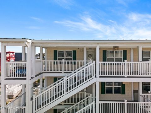 A home in Oak Island