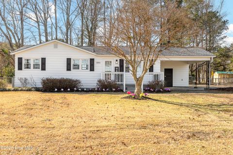 A home in Burgaw