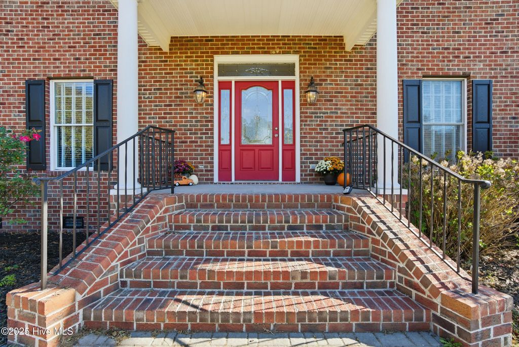 Photo of 610 Small Drive, Elizabeth City, NC 27909 (MLS # 100543009)