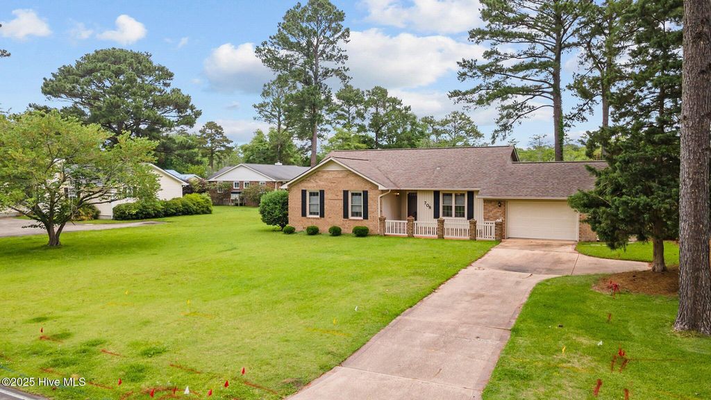 Photo of 708 Plantation Drive, New Bern, NC 28562 (MLS # 100512742)