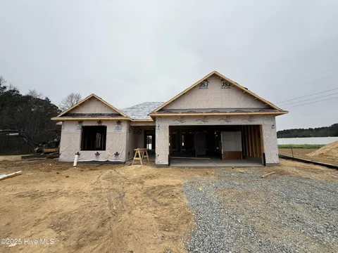 MLS: 100495694