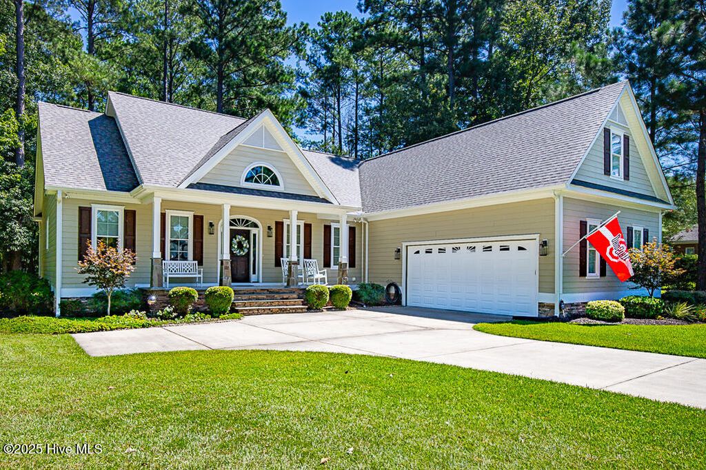 Photo of 4010 Sienna Trail, New Bern, NC 28562 (MLS # 100509190)