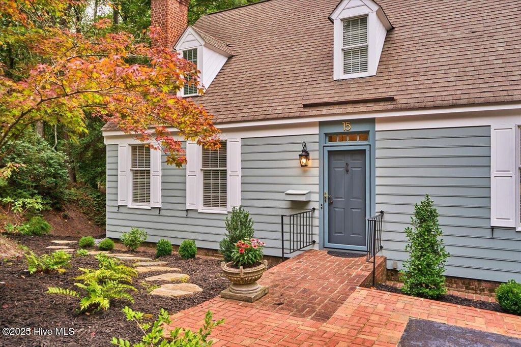 Photo of 15 Village In The Woods Circle, Southern Pines, NC 28387 (MLS # 100535634)