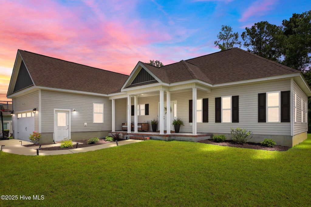 Photo of 602 Bright Harvest Drive, Maysville, NC 28555 (MLS # 100526247)