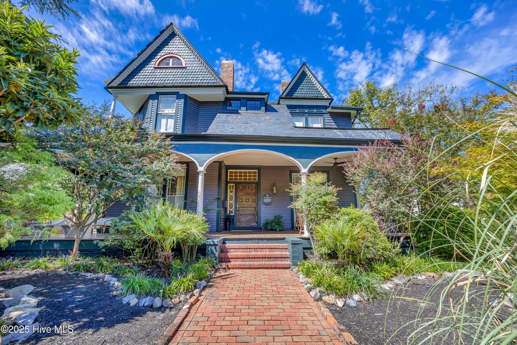 Photo of 118 S 4th Street, Wilmington, NC 28401 (MLS # 100531390)