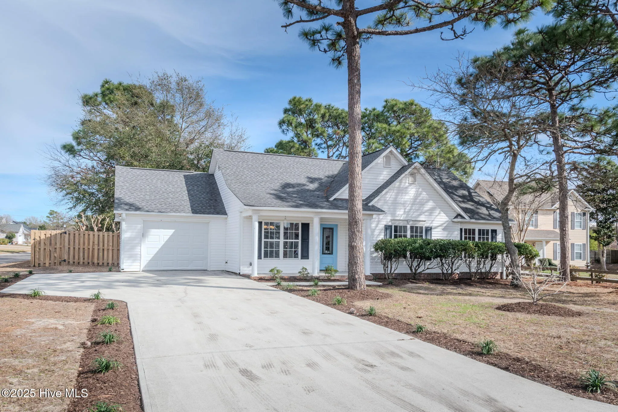 Wilmington, North Carolina 28412, United States, 3 Bedrooms Bedrooms, ,2 BathroomsBathrooms,Residential,Pending,551