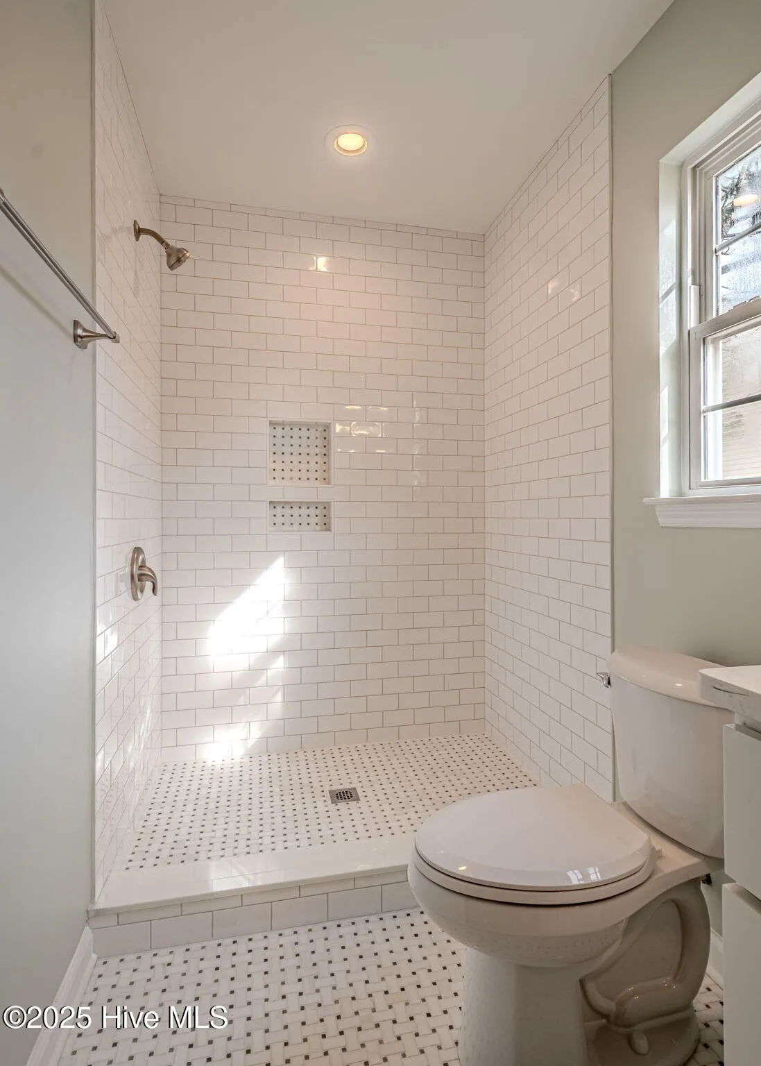 Wilmington, North Carolina 28412, United States, 3 Bedrooms Bedrooms, ,2 BathroomsBathrooms,Residential,Pending,551