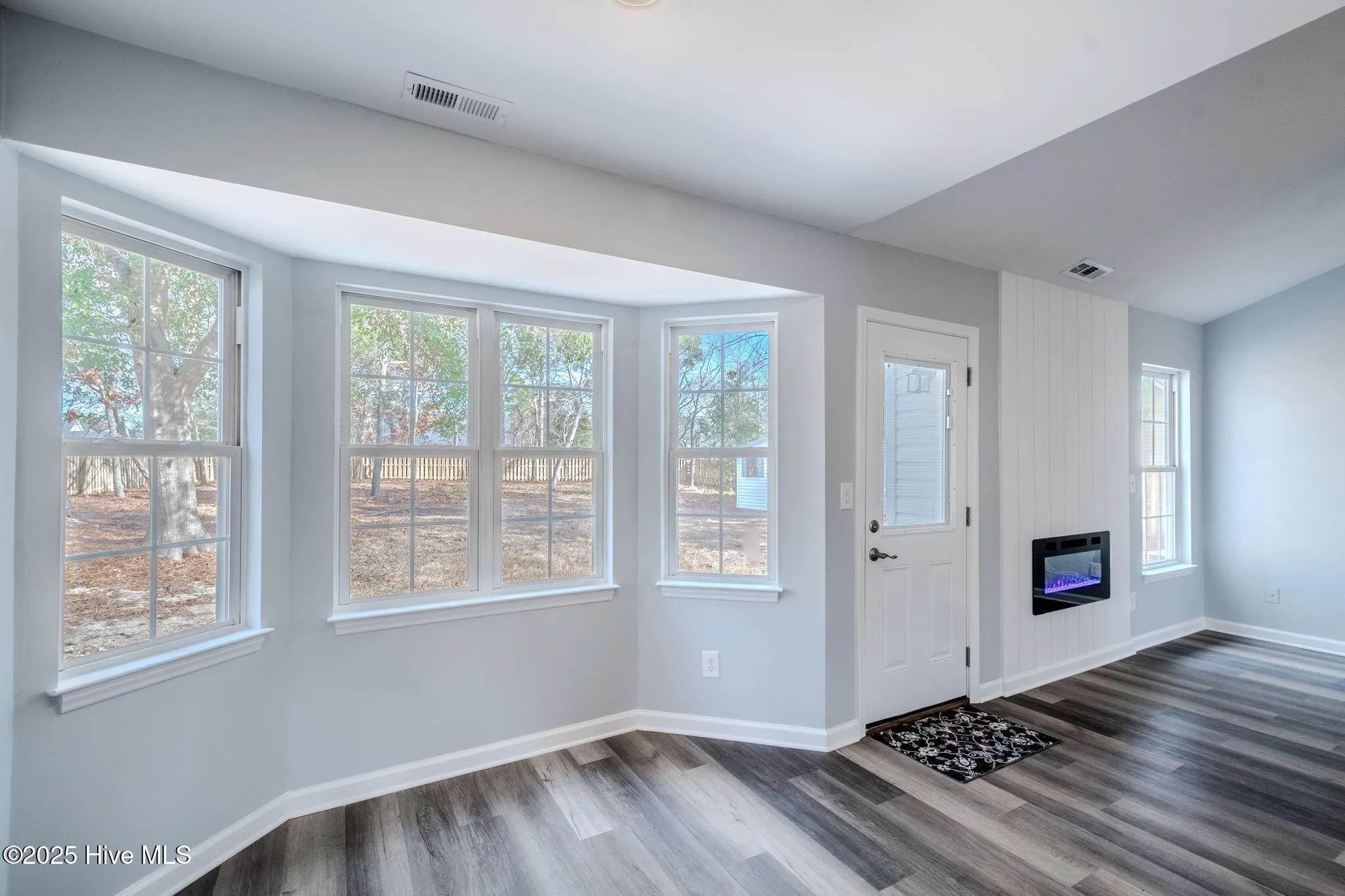 Wilmington, North Carolina 28412, United States, 3 Bedrooms Bedrooms, ,2 BathroomsBathrooms,Residential,Pending,551