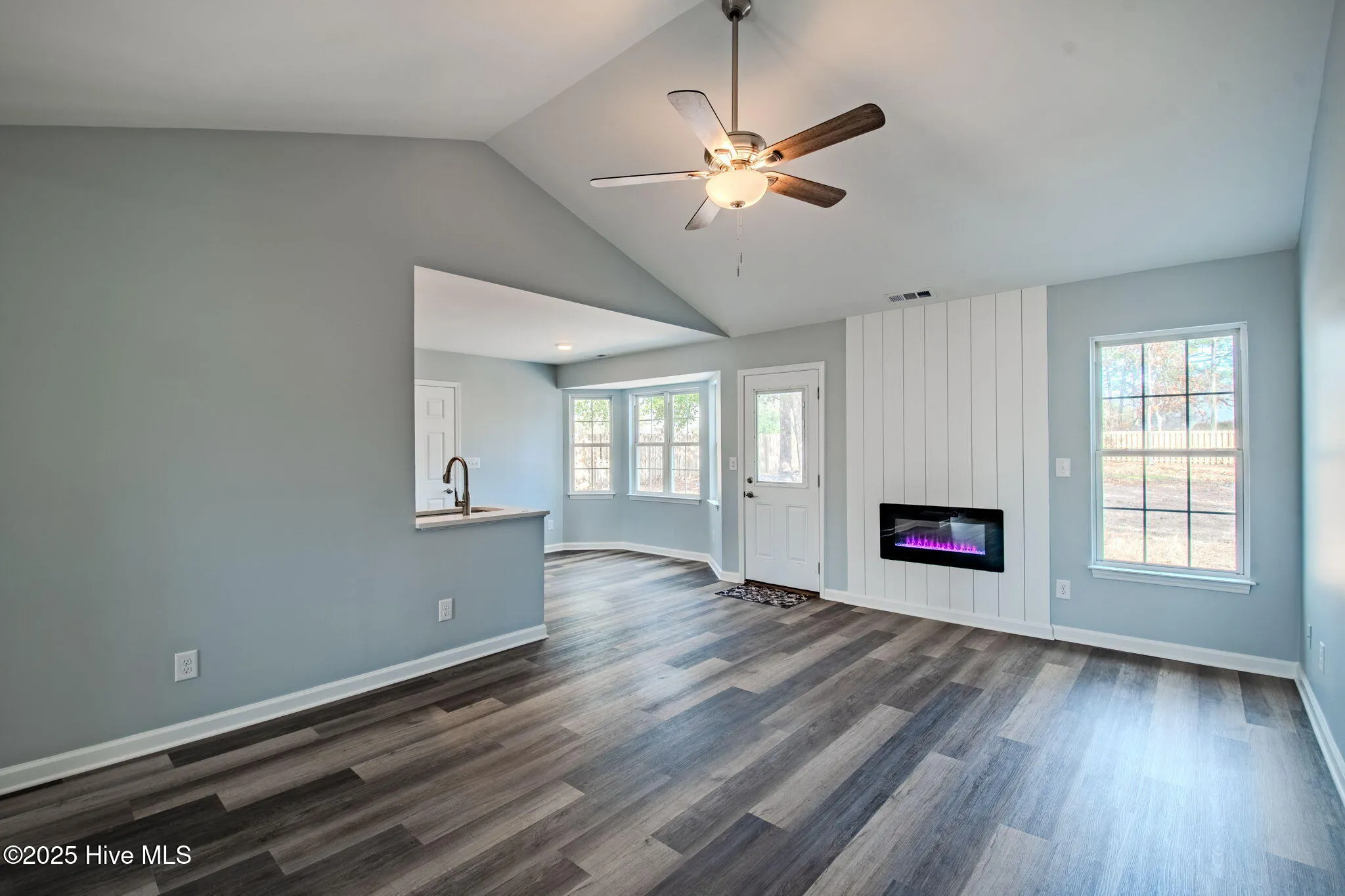 Wilmington, North Carolina 28412, United States, 3 Bedrooms Bedrooms, ,2 BathroomsBathrooms,Residential,Pending,551